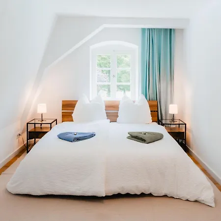 Inselapartment In Altstadtnähe *